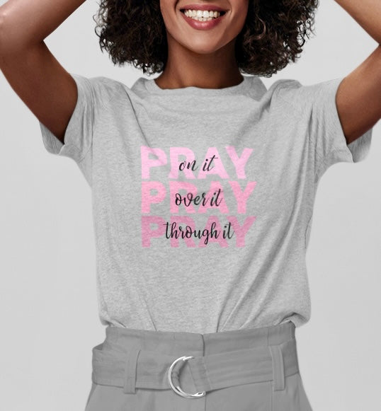 Pray on ~ T-Shirt