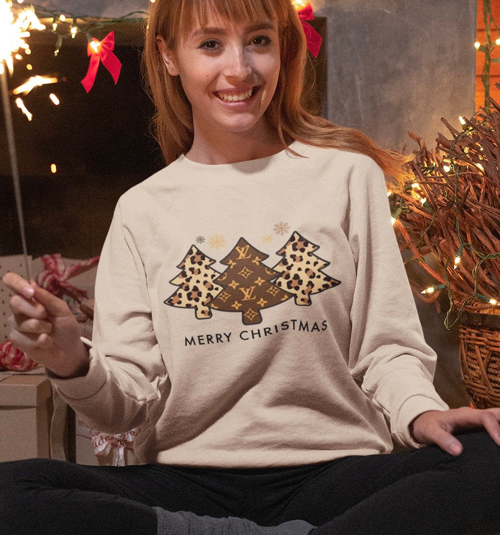 Leopard Christmas ~ crewneck sweatshirt (sand/white)